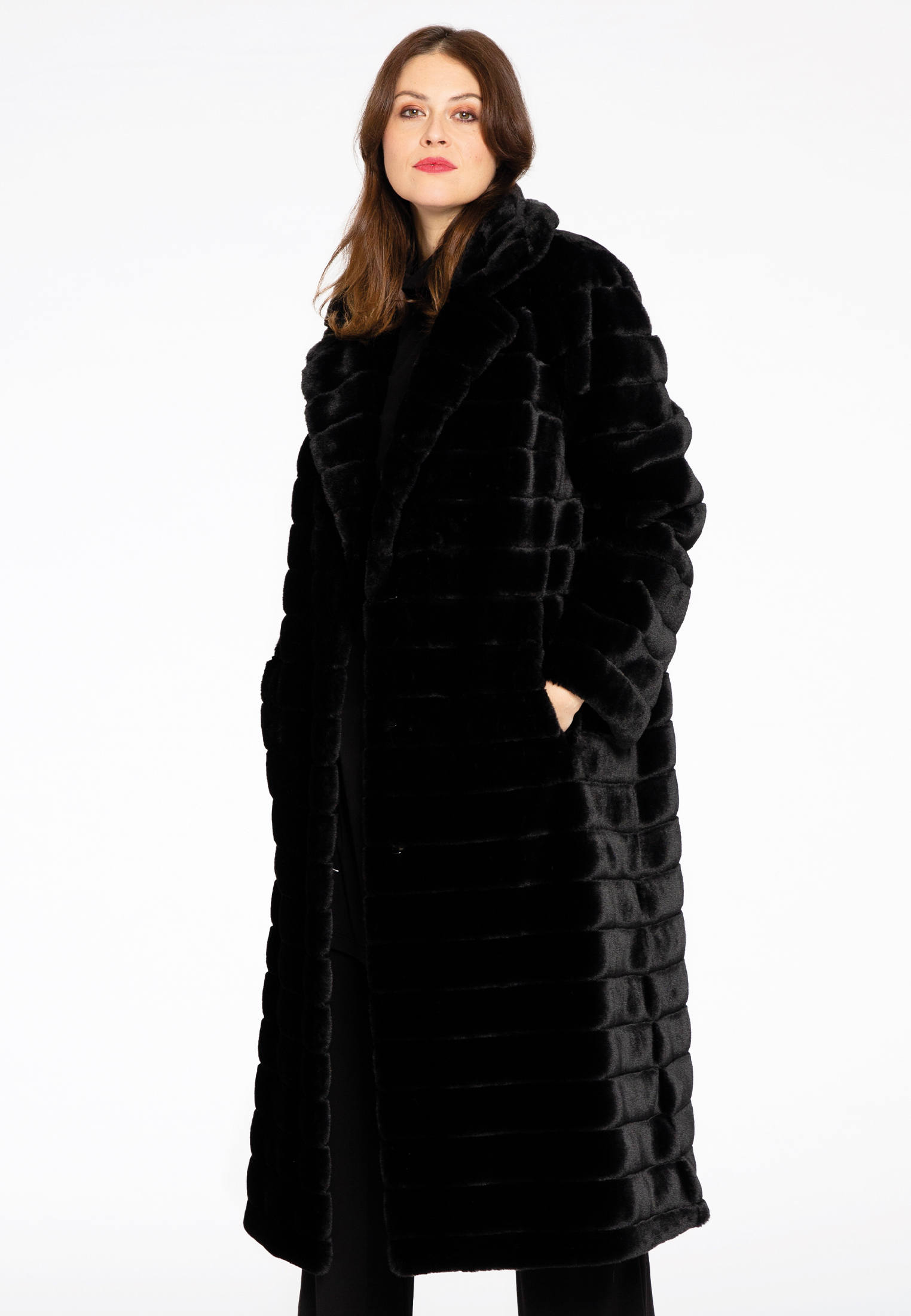 Coat panelled faux fur