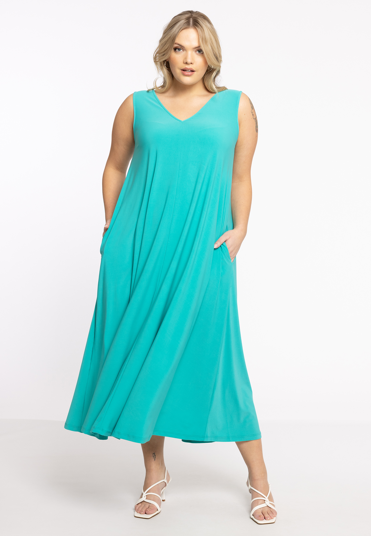 Dress sleeveless A-line DOLCE